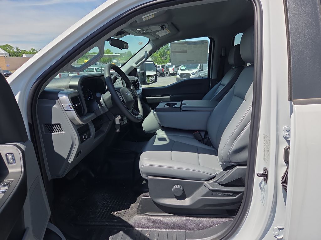2024 Ford F-350 Super Duty XL