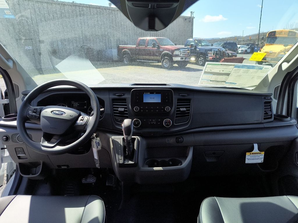 2025 Ford Transit 250