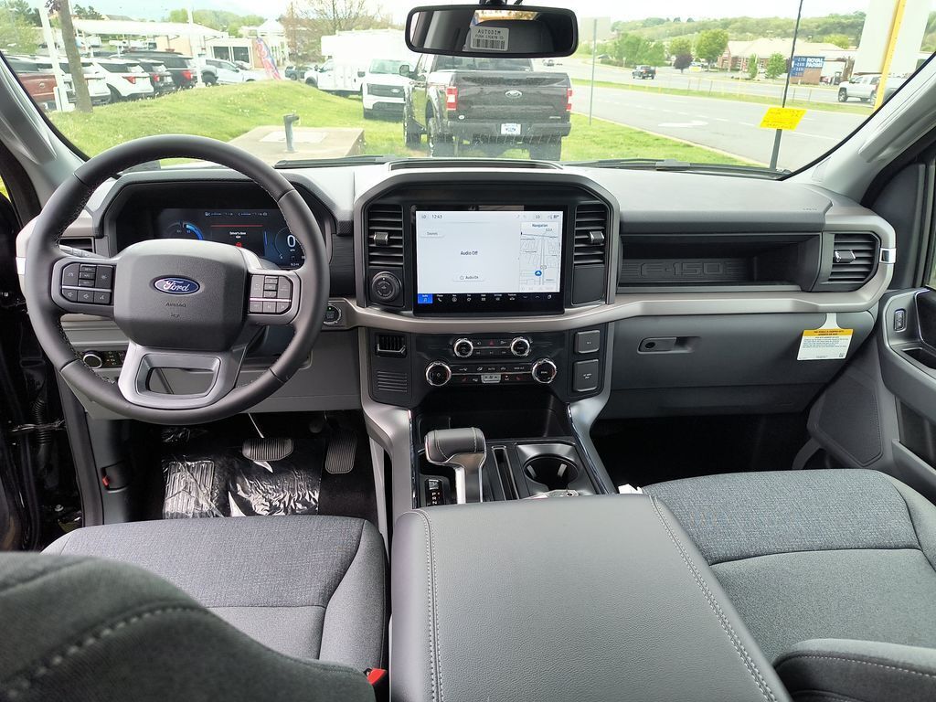 2025 Ford F-150 Lightning XLT