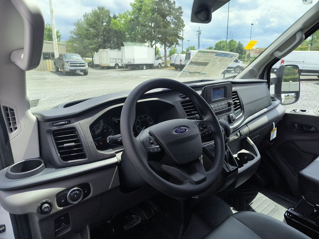 2025 Ford Transit 350