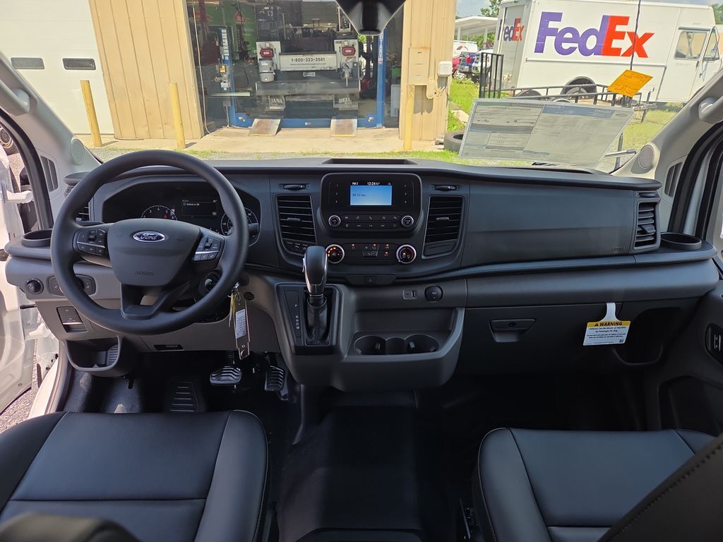 2025 Ford Transit 250