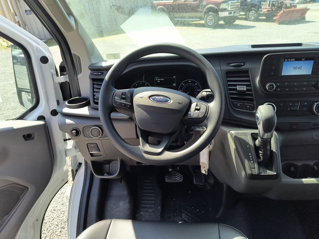 2025 Ford Transit 250