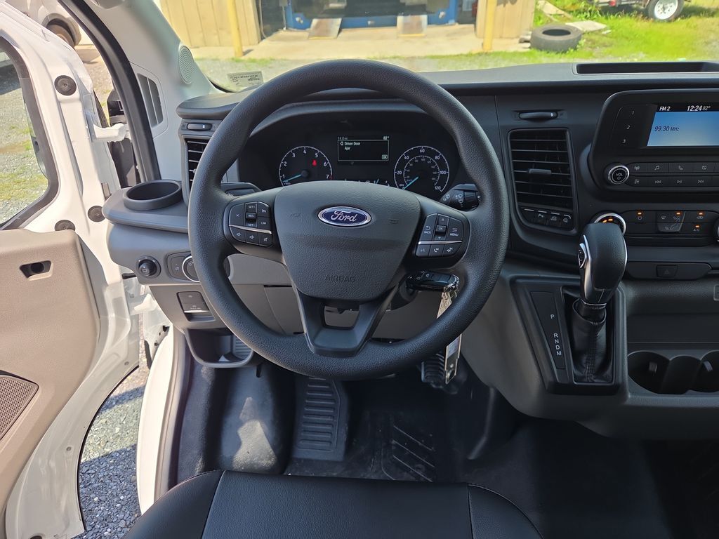 2025 Ford Transit 250