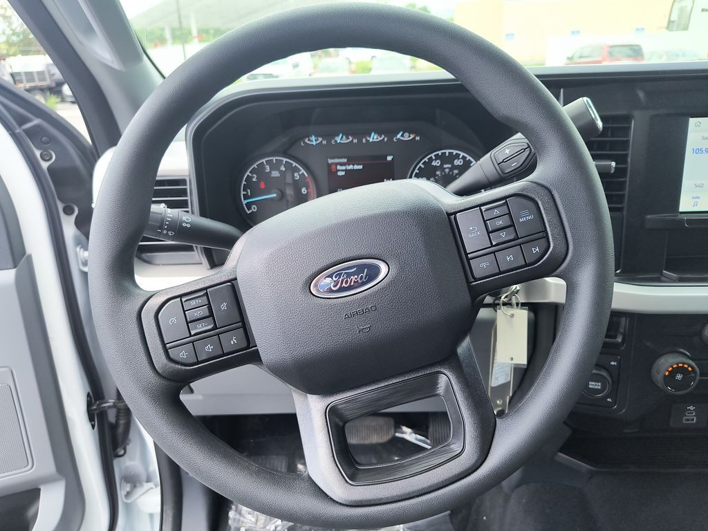2025 Ford F-350 Super Duty XL