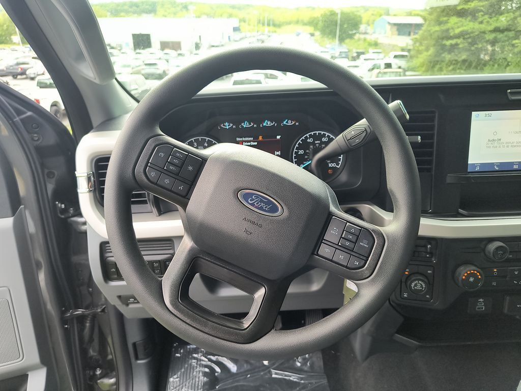 2025 Ford F-350 Super Duty XLT