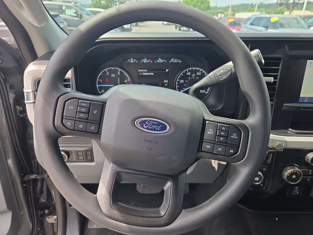 2025 Ford F-250 Super Duty XL