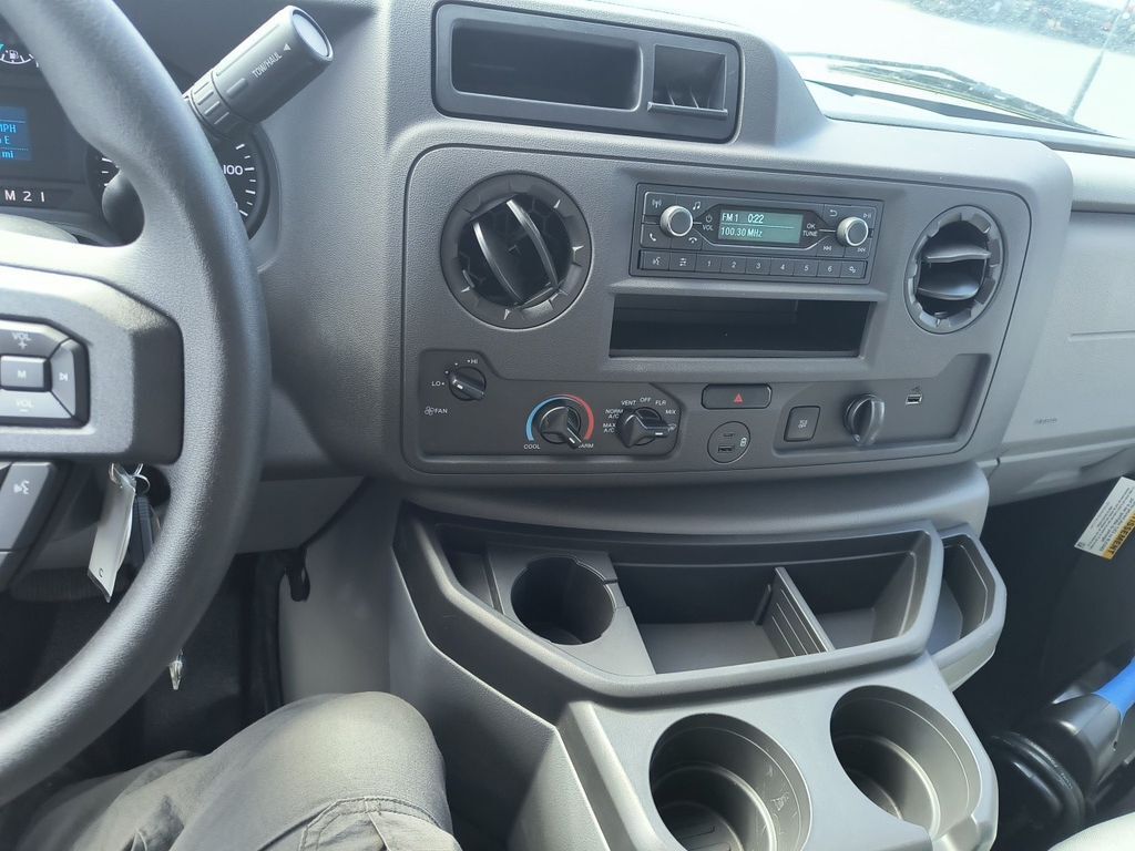 2024 Ford E-Series E-350 SD