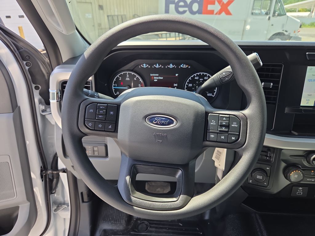 2024 Ford F-350 Super Duty XL