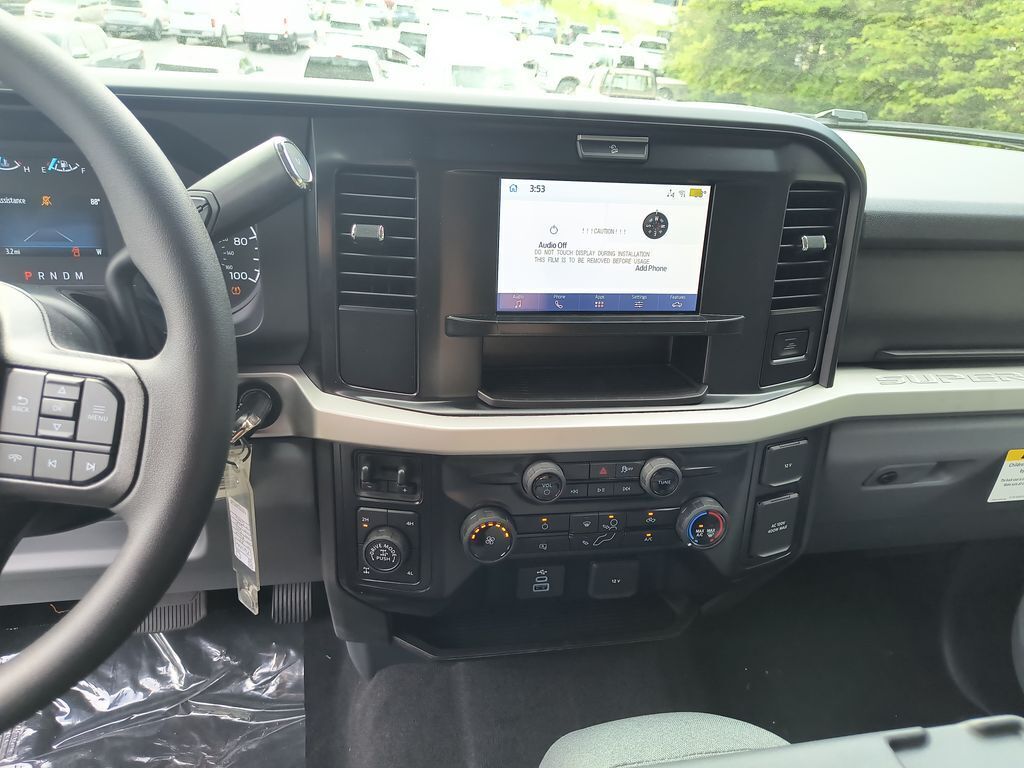 2025 Ford F-350 Super Duty XLT