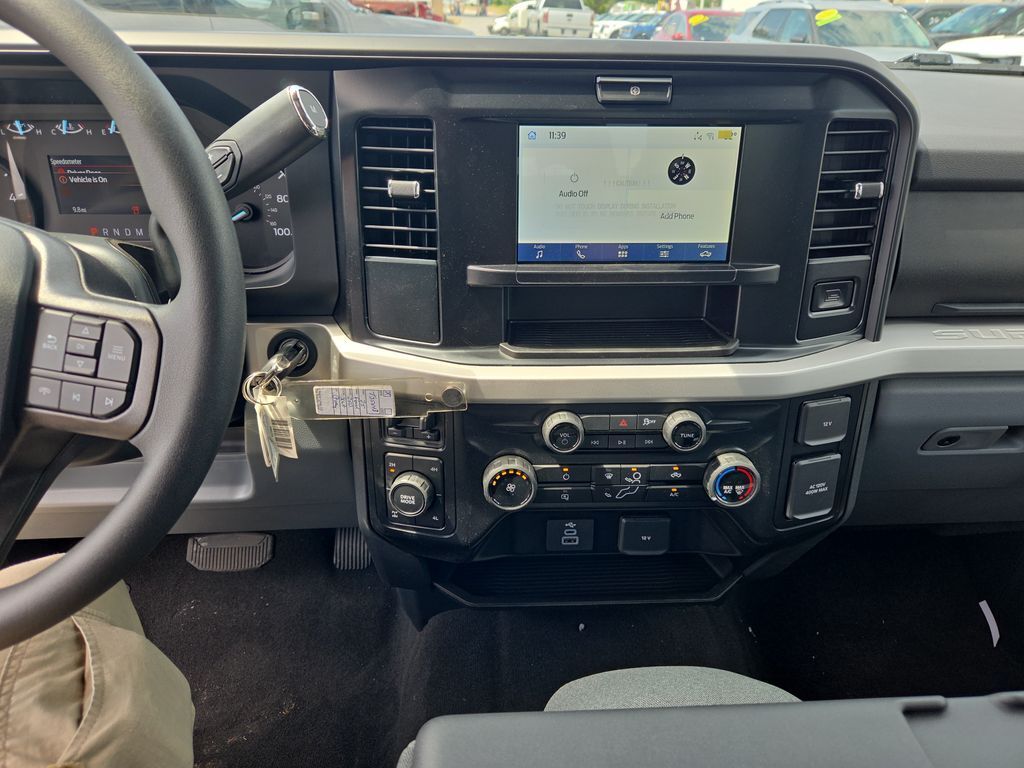 2025 Ford F-250 Super Duty XL
