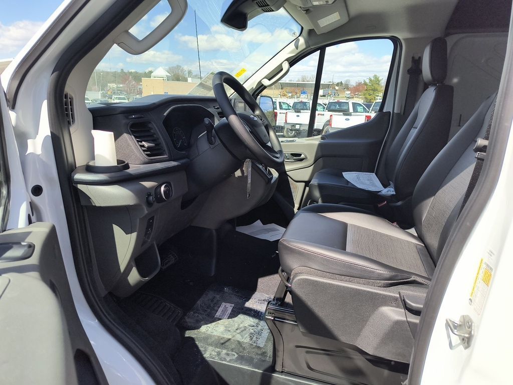 2025 Ford Transit 250