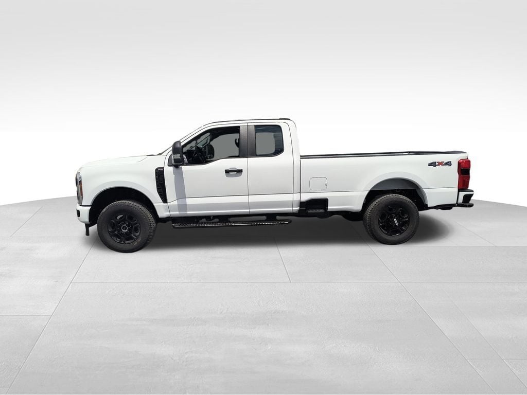 2025 Ford F-350 Super Duty XL