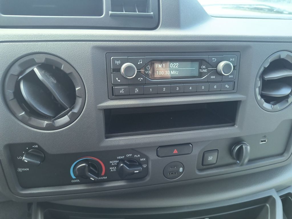 2024 Ford E-Series E-350 SD