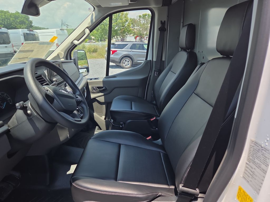 2024 Ford Transit 250