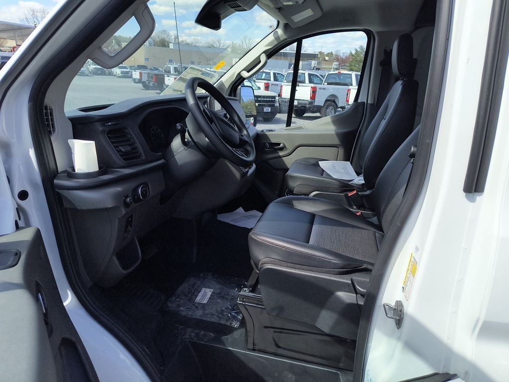 2025 Ford Transit 250