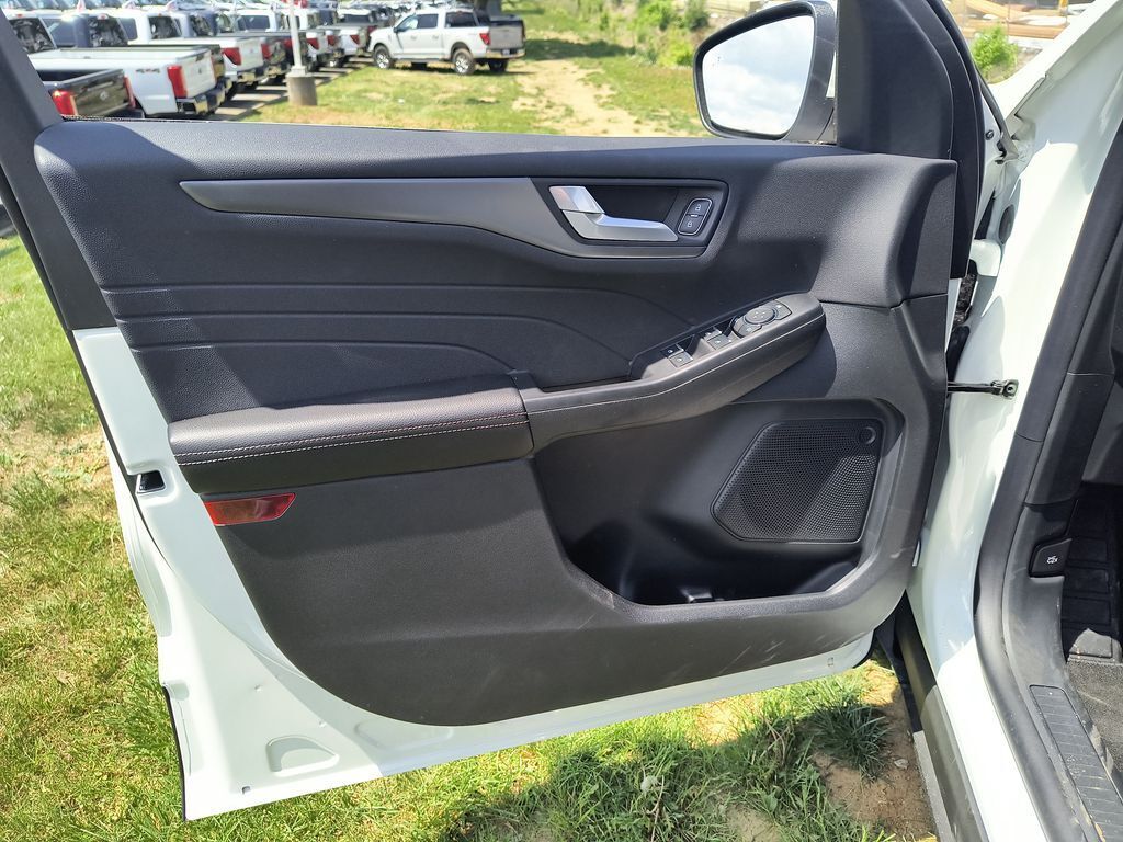 2025 Ford Escape PHEV