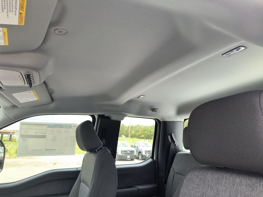 2025 Ford F-350 Super Duty XL