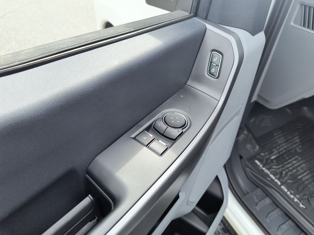 2025 Ford F-250 Super Duty XLT