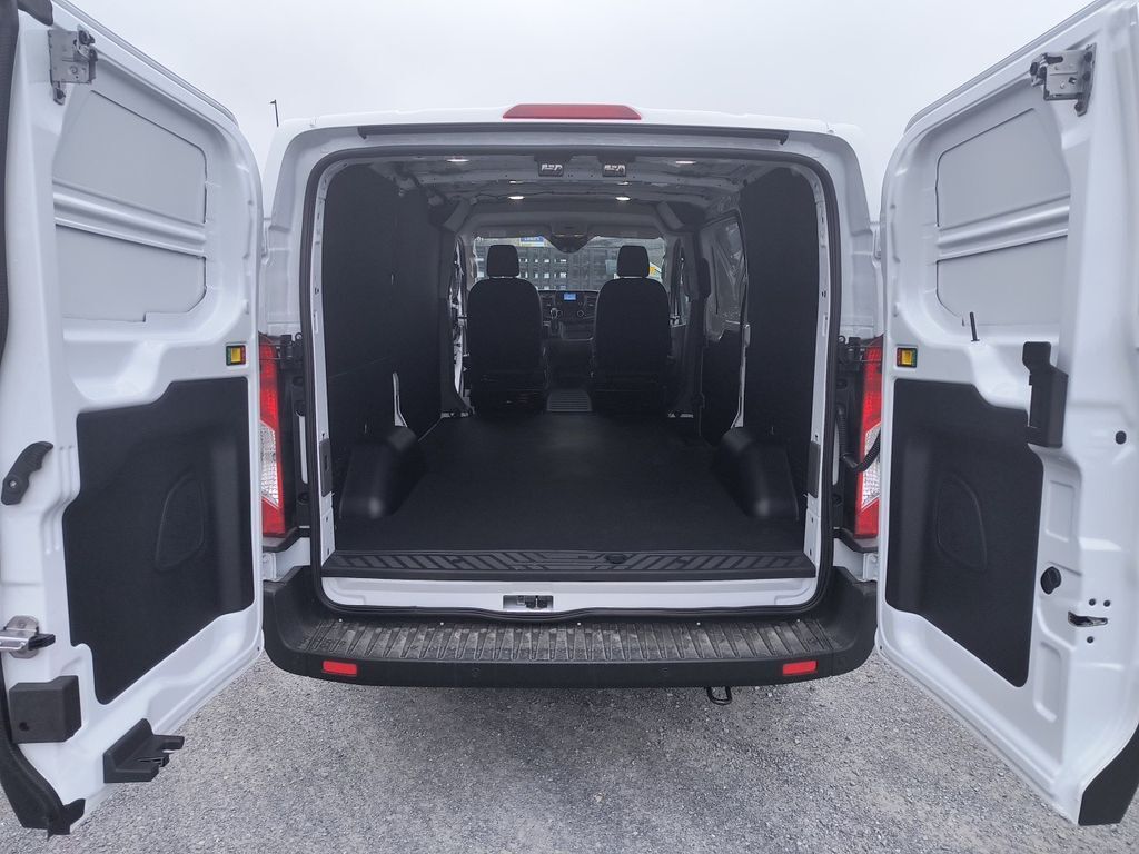 2025 Ford Transit 250