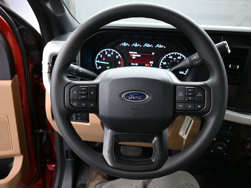 2025 Ford F-350 Super Duty XLT