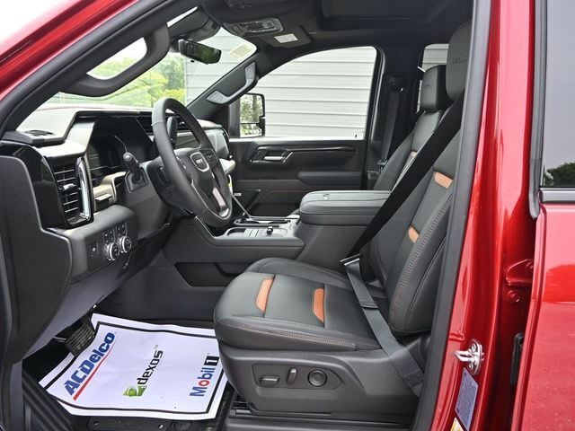 2025 GMC Sierra 2500HD AT4