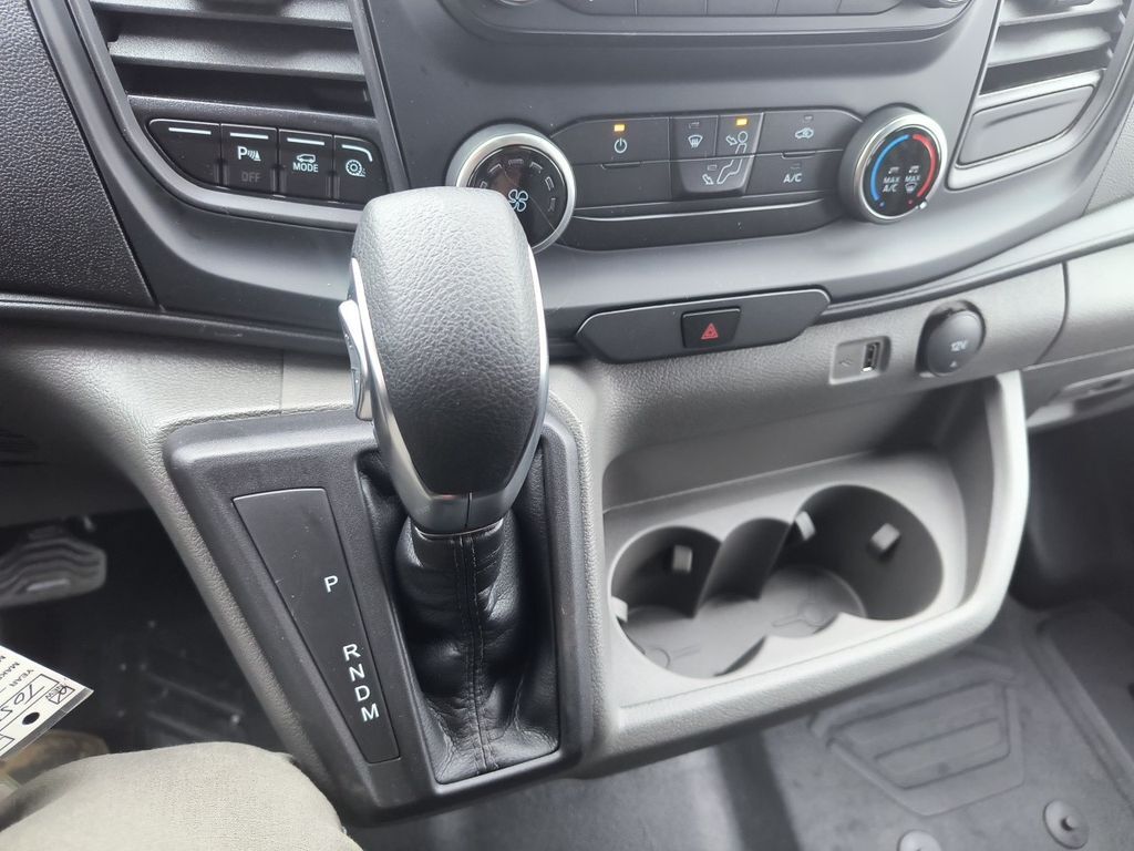 2025 Ford Transit 250