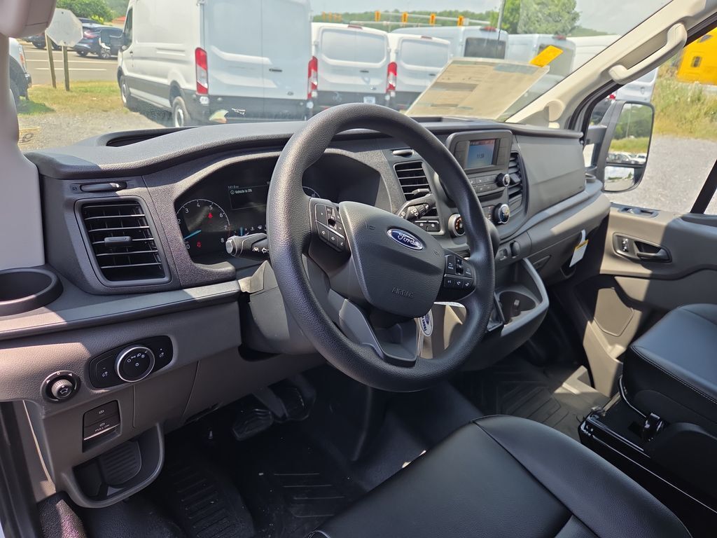 2024 Ford Transit 250