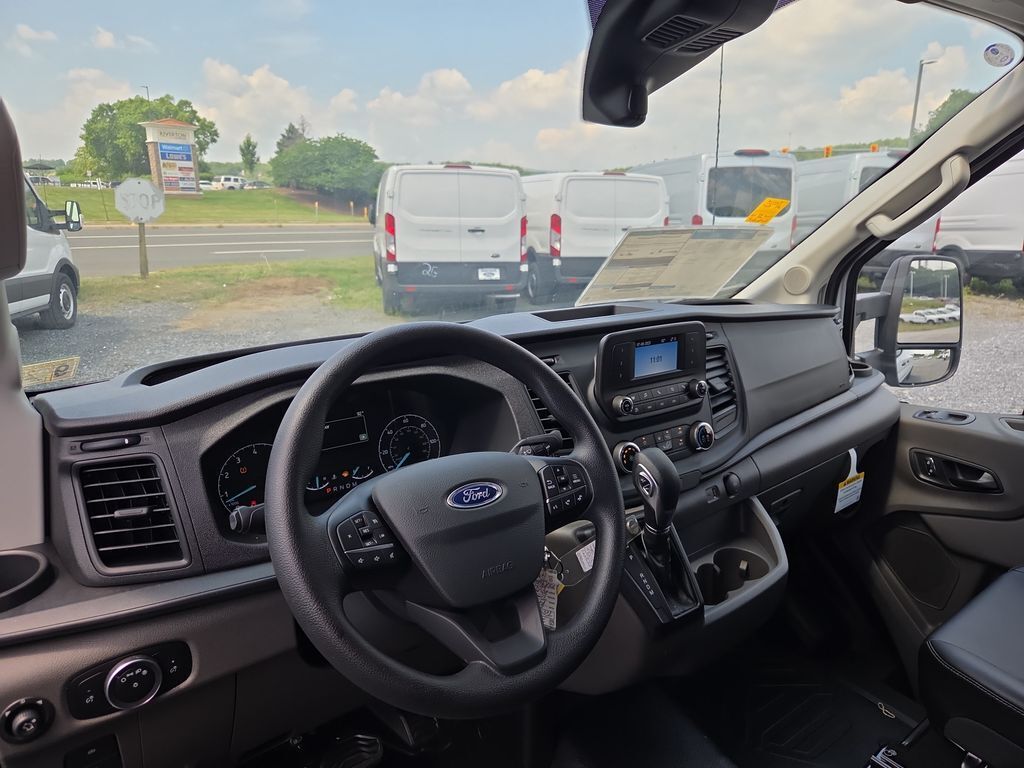 2024 Ford Transit 250