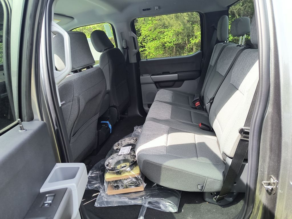 2025 Ford F-350 Super Duty XLT
