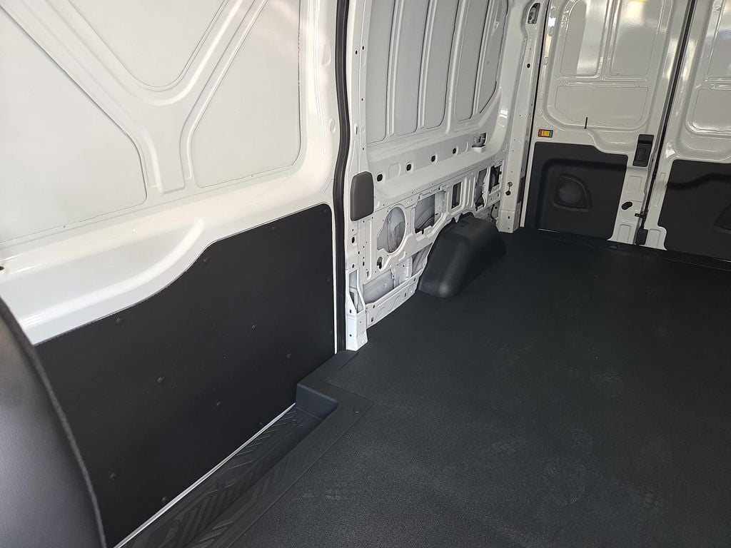 2025 Ford Transit 250