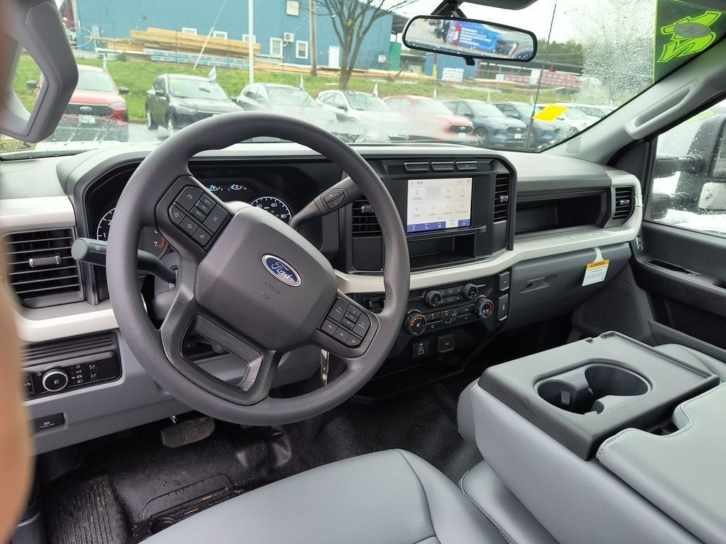 2024 Ford F-250 Super Duty XL