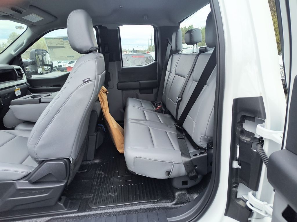 2024 Ford F-350 Super Duty XL