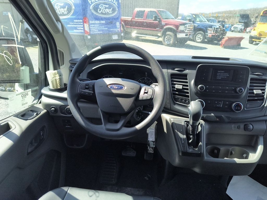 2025 Ford Transit 250