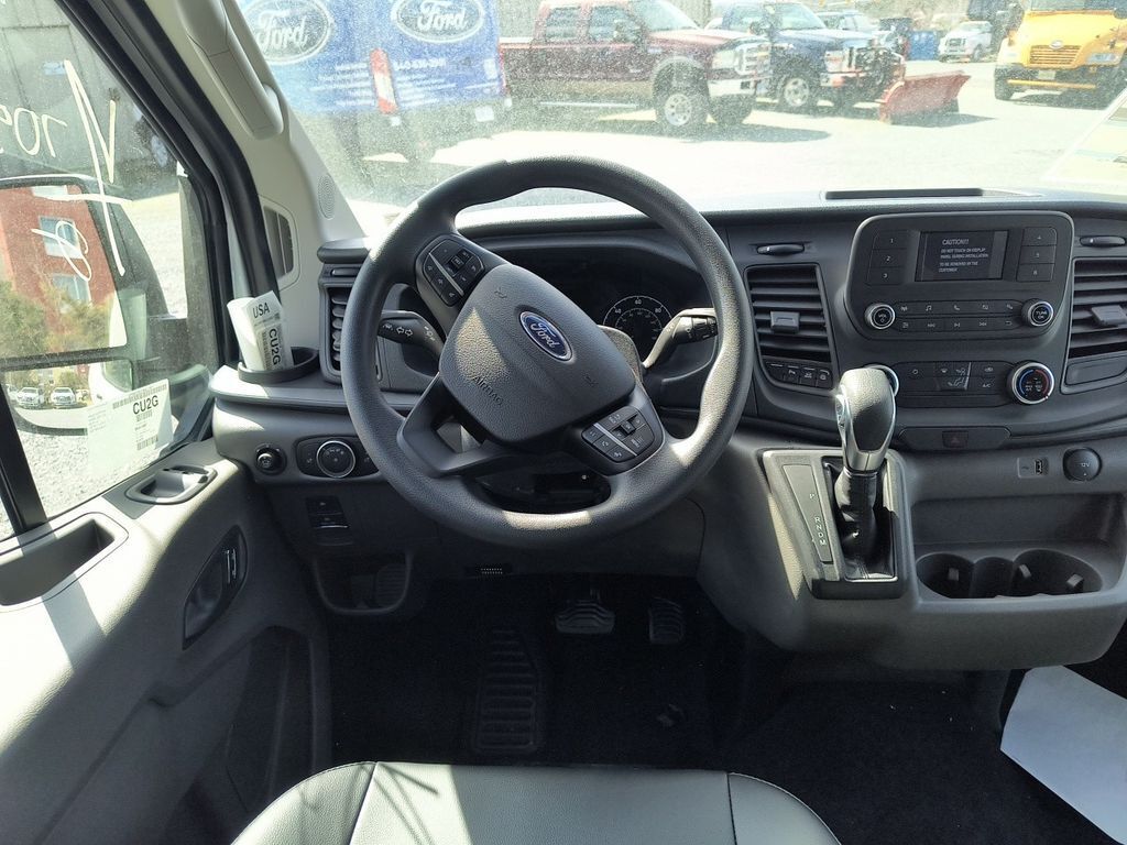 2025 Ford Transit 250