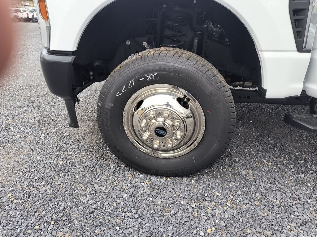 2024 Ford F-350 Super Duty XL