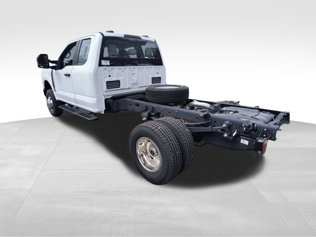 2024 Ford F-350 Super Duty XL