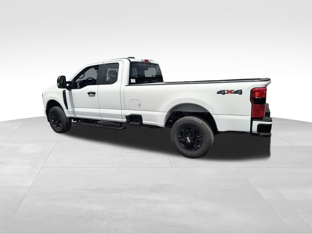 2025 Ford F-350 Super Duty XL
