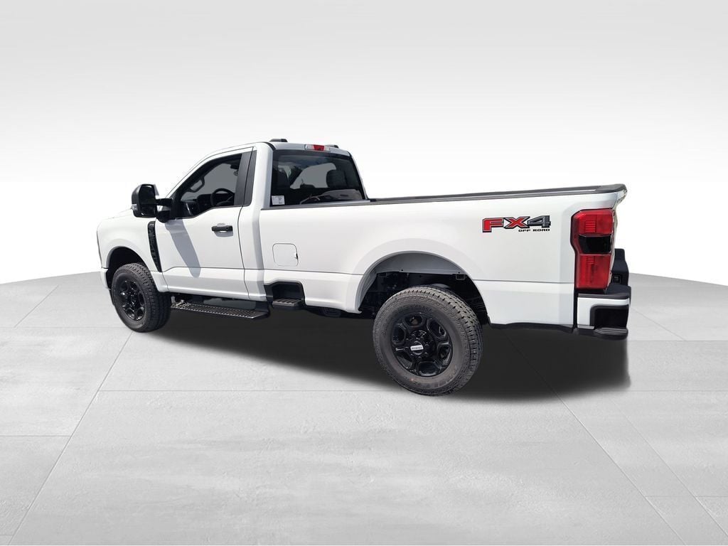 2025 Ford F-350 Super Duty XL