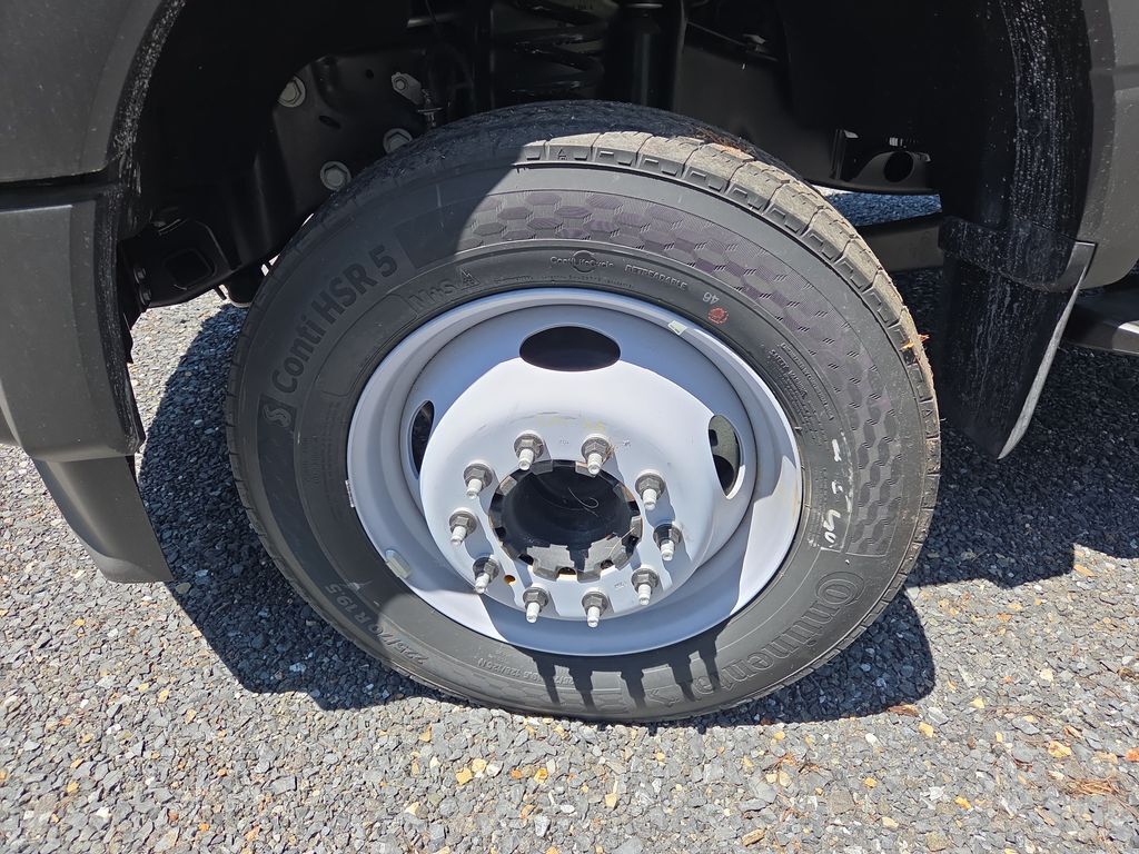 2024 Ford F-450 Super Duty 