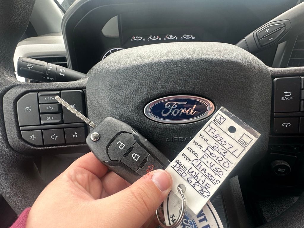 2023 Ford F-450 Super Duty 