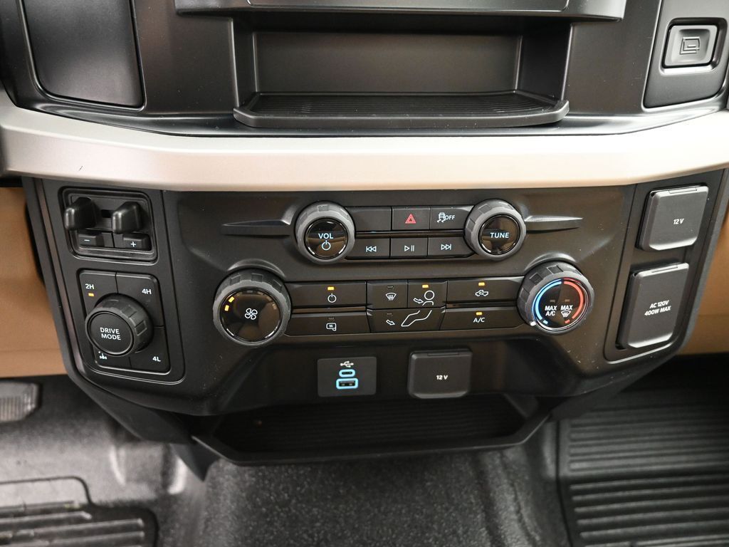 2025 Ford F-350 Super Duty XLT