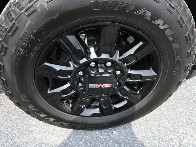 2025 GMC Sierra 2500HD AT4