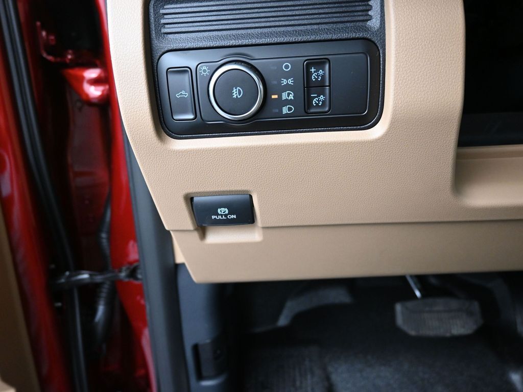2025 Ford F-350 Super Duty XLT