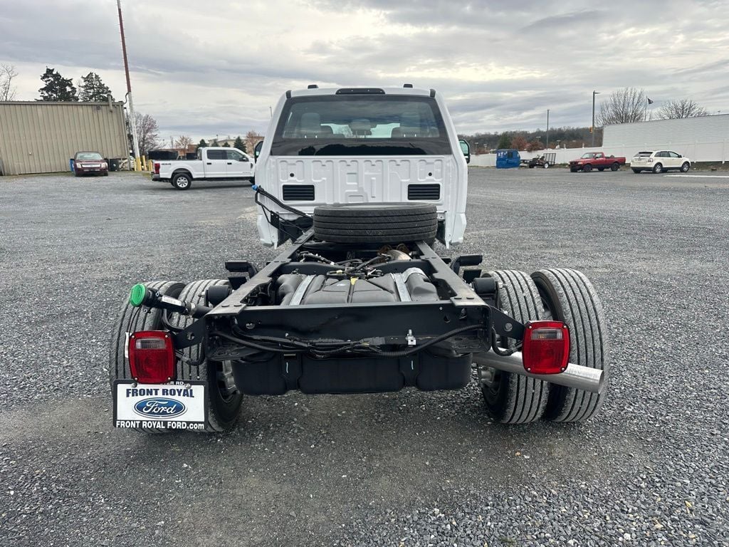 2023 Ford F-450 Super Duty 