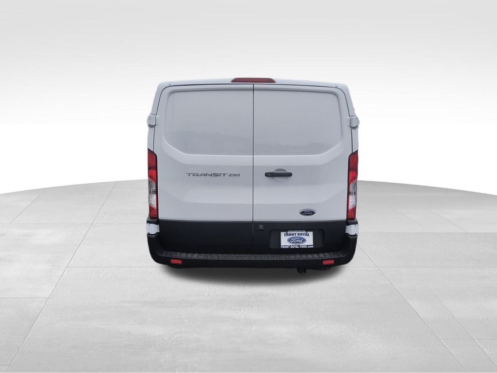 2025 Ford Transit 250