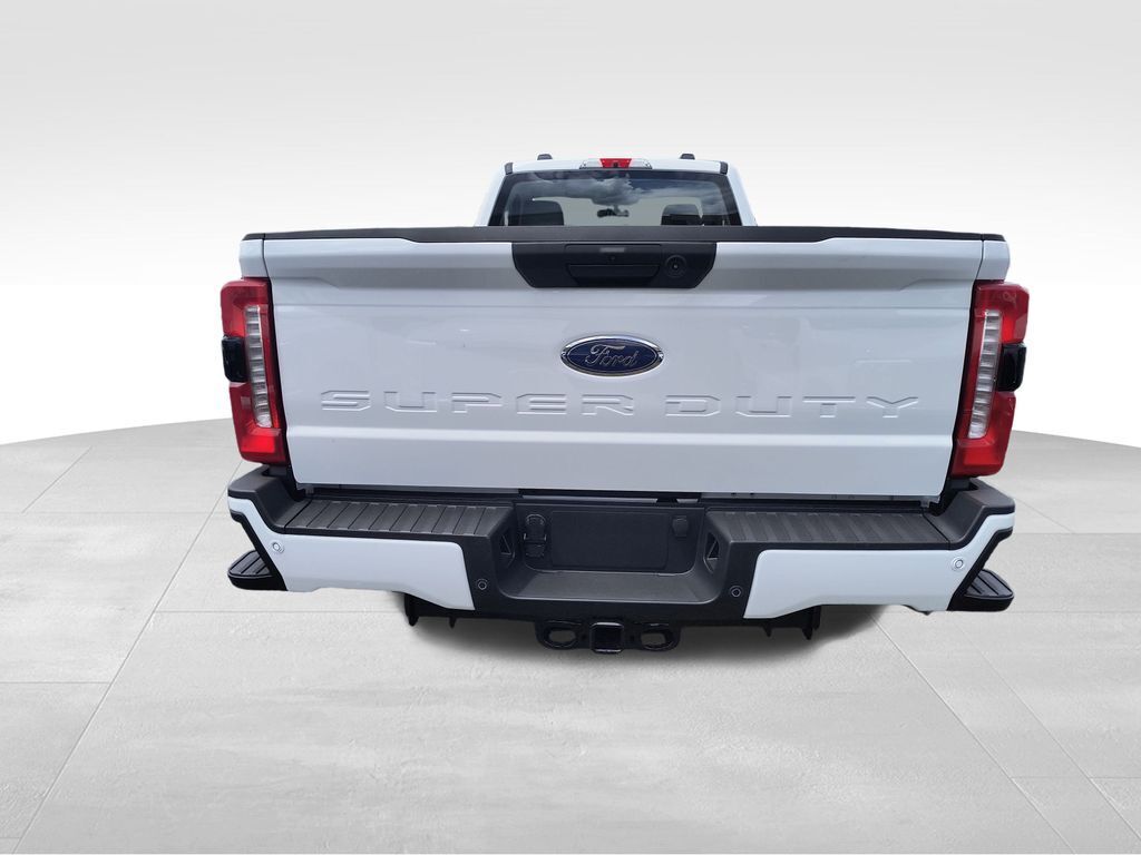 2025 Ford F-350 Super Duty XL