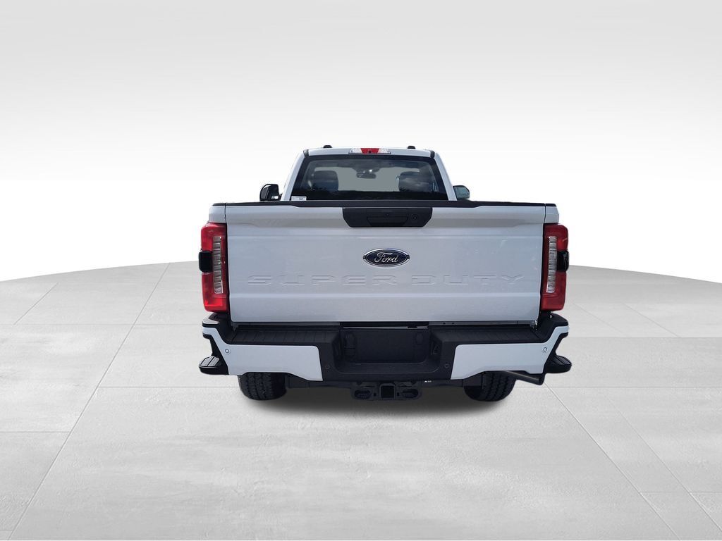 2025 Ford F-350 Super Duty XL