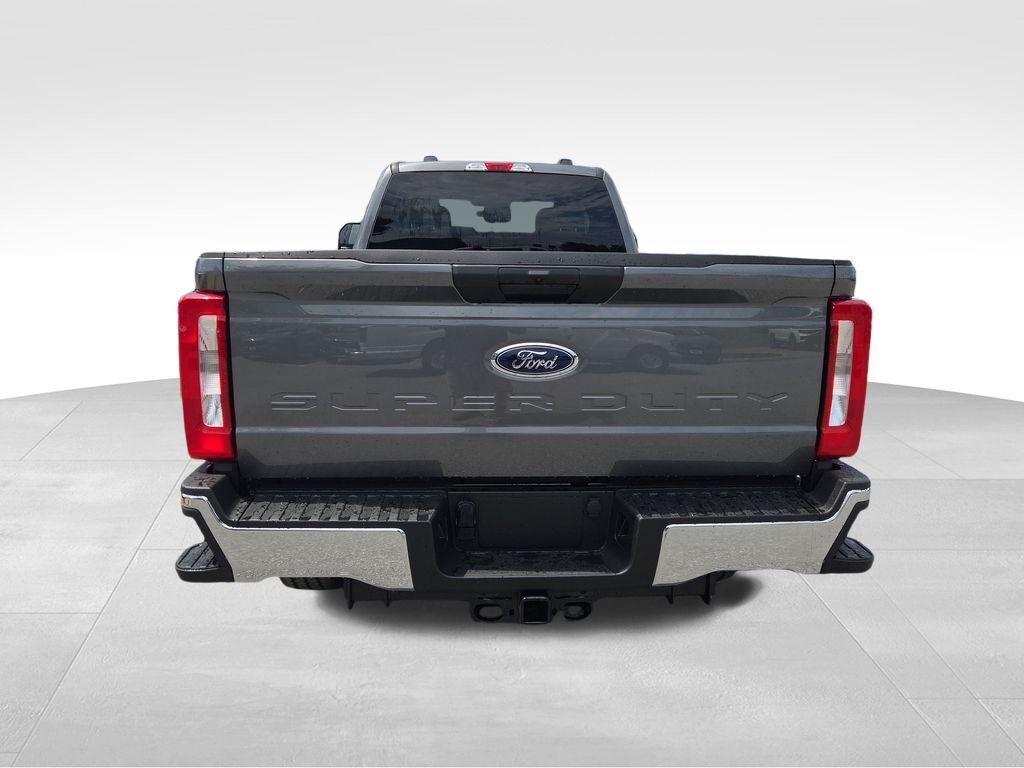 2025 Ford F-250 Super Duty XL