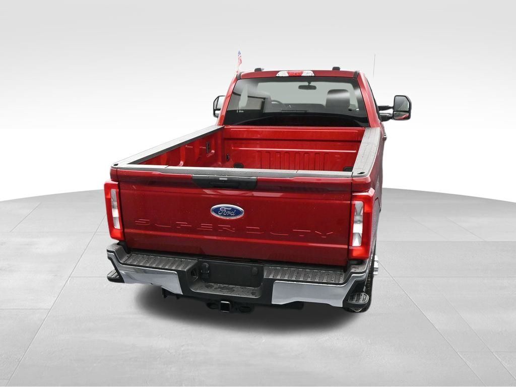 2025 Ford F-350 Super Duty XLT