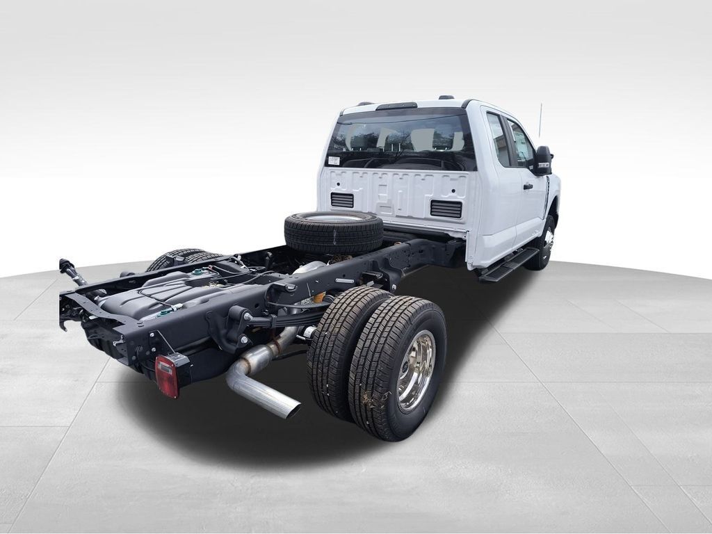2024 Ford F-350 Super Duty XL